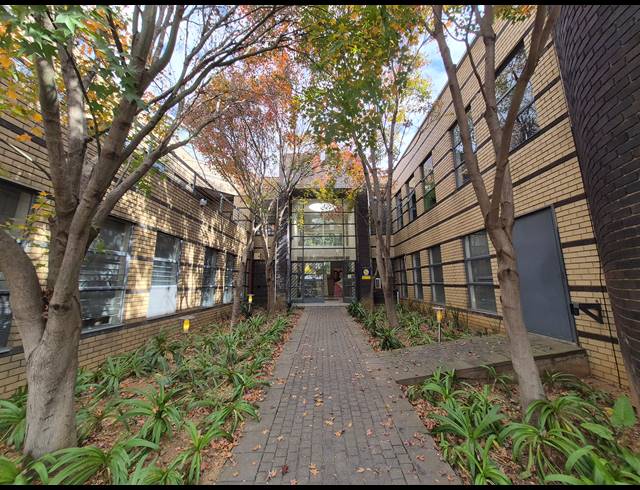 182M² OFFICE TO LET IN RIVONIA